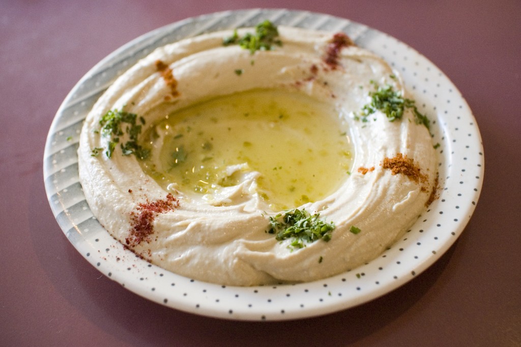 Hummus_from_The_Nile